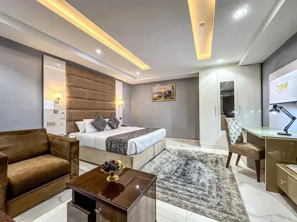 Diplomatic Suite room
