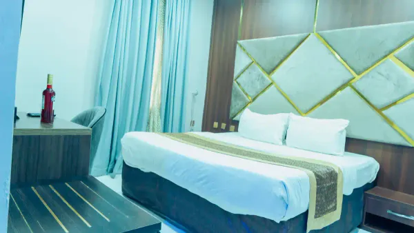 Gold Room room