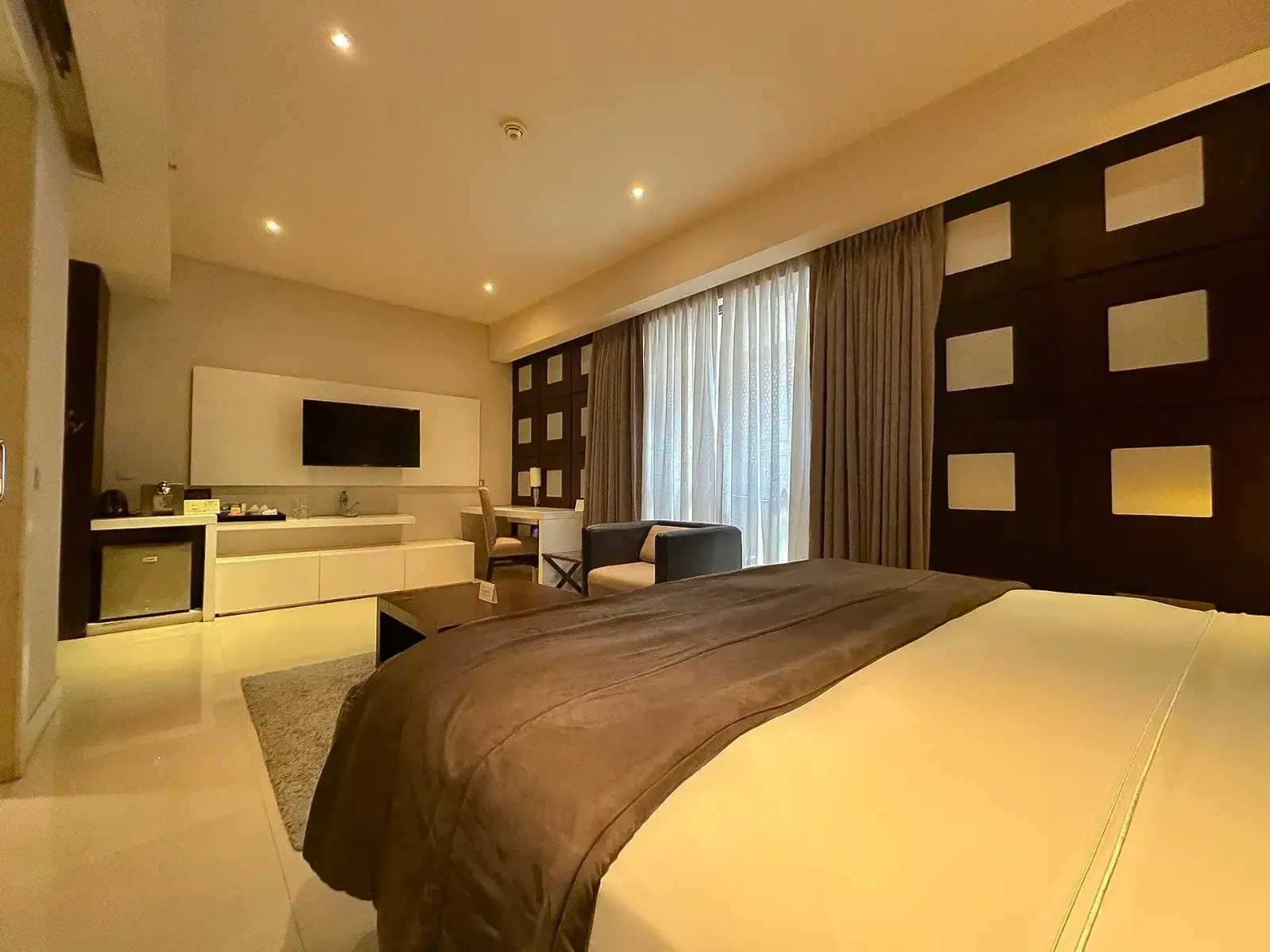 Luxury Kings Room room