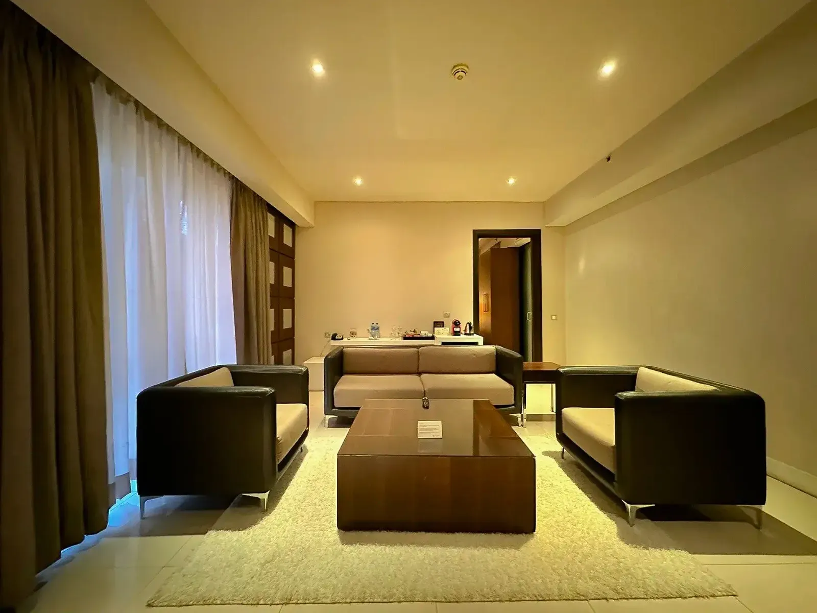 Executive Suites room