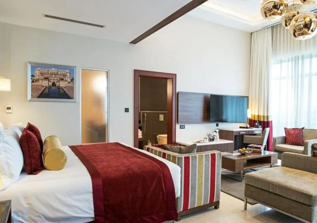 Diplomatic Suite room