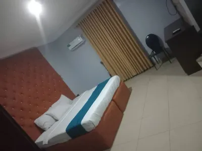 Royal Vantage Hotel and Suite Limited 