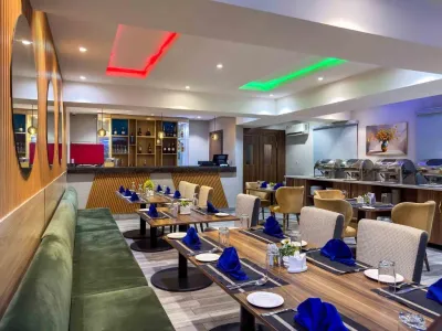 Blue Orange Towers Hotel