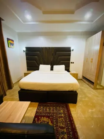 Premier Deluxe Room room