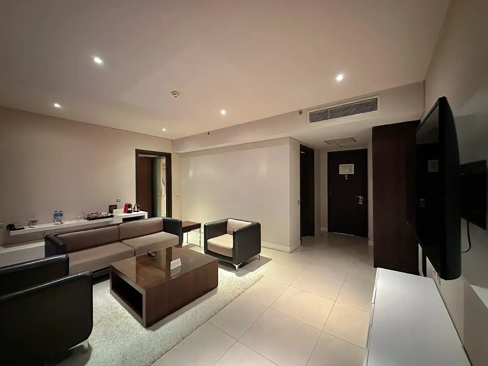 Executive Suites room