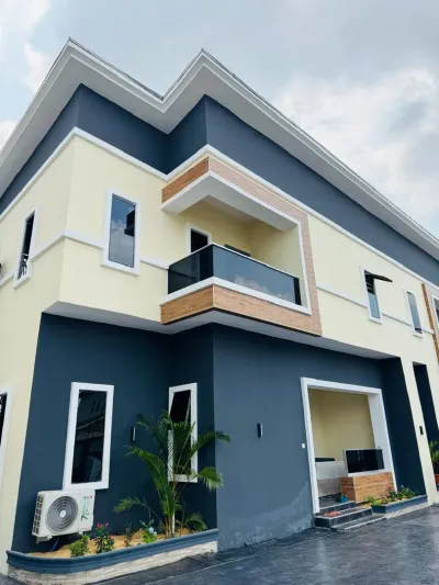 2 Bedroom Apartment Flat 2, Peter Odili