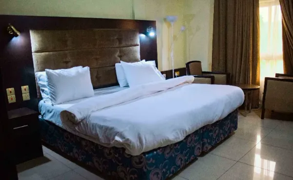 Diplomatic Suite room