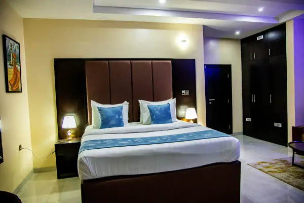 Ivot Luxury Signature room