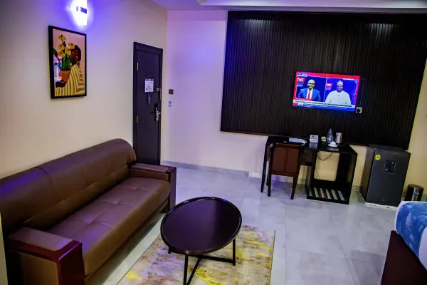 Ivot Luxury Signature room