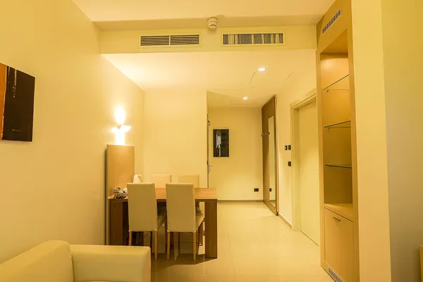 Corner Suite room