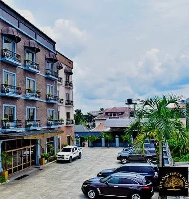 Oak Haven Hotel & Suites