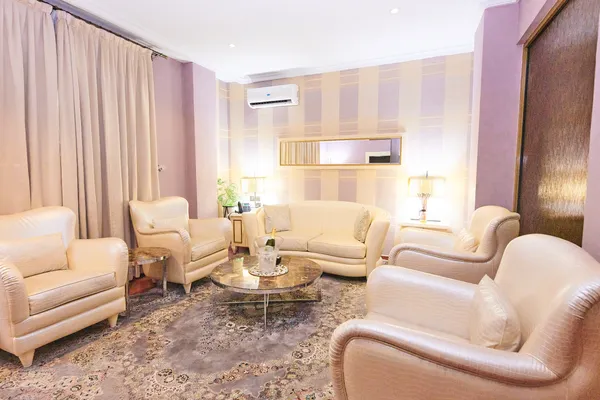 SIGNATURE SUITE room