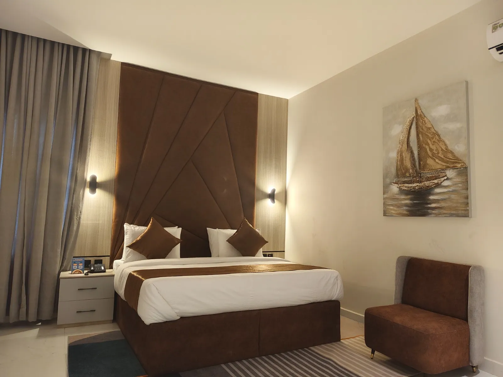 Deluxe Room room