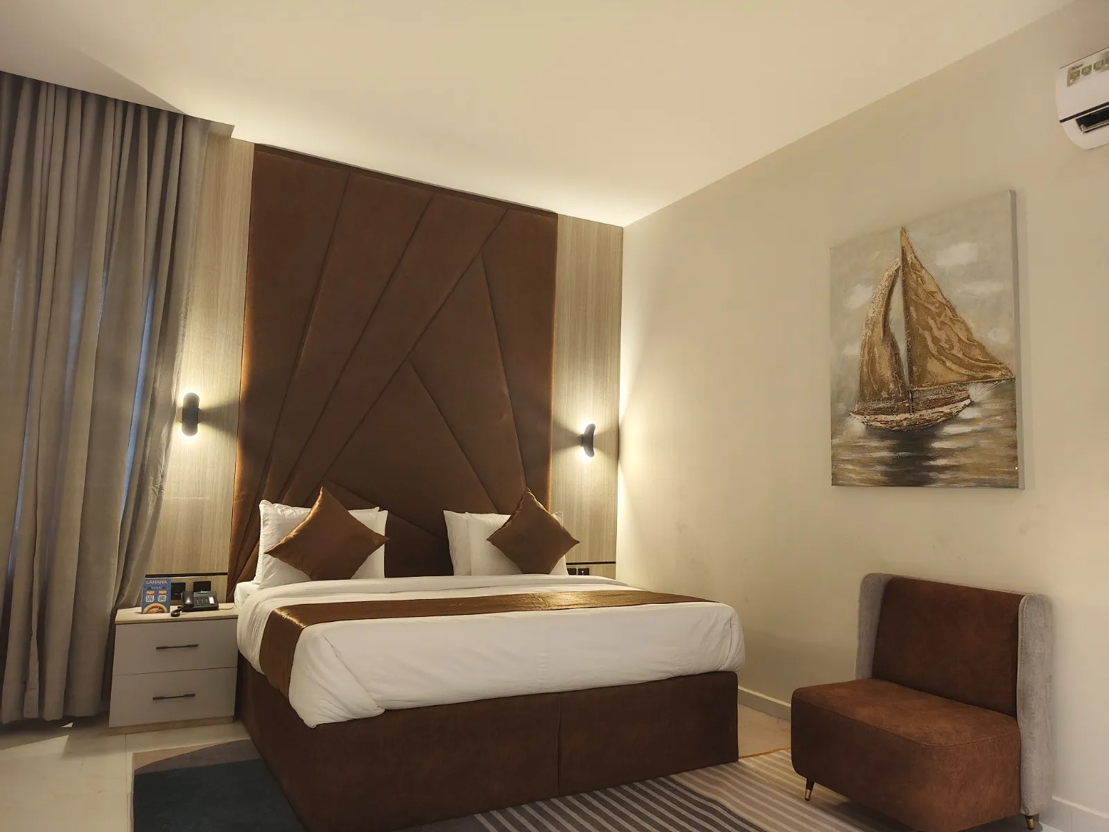 Deluxe Room room