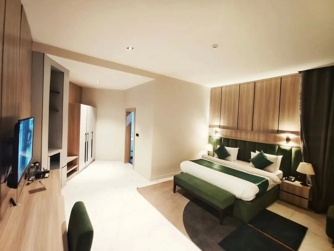 Lahana Pride (Signature Suite) room