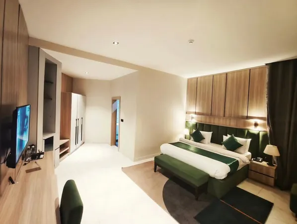 Lahana Pride (Signature Suite) room