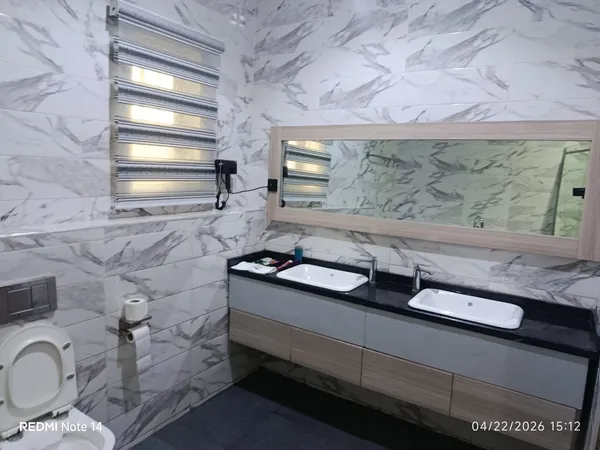 Lahana Pride (Signature Suite) room