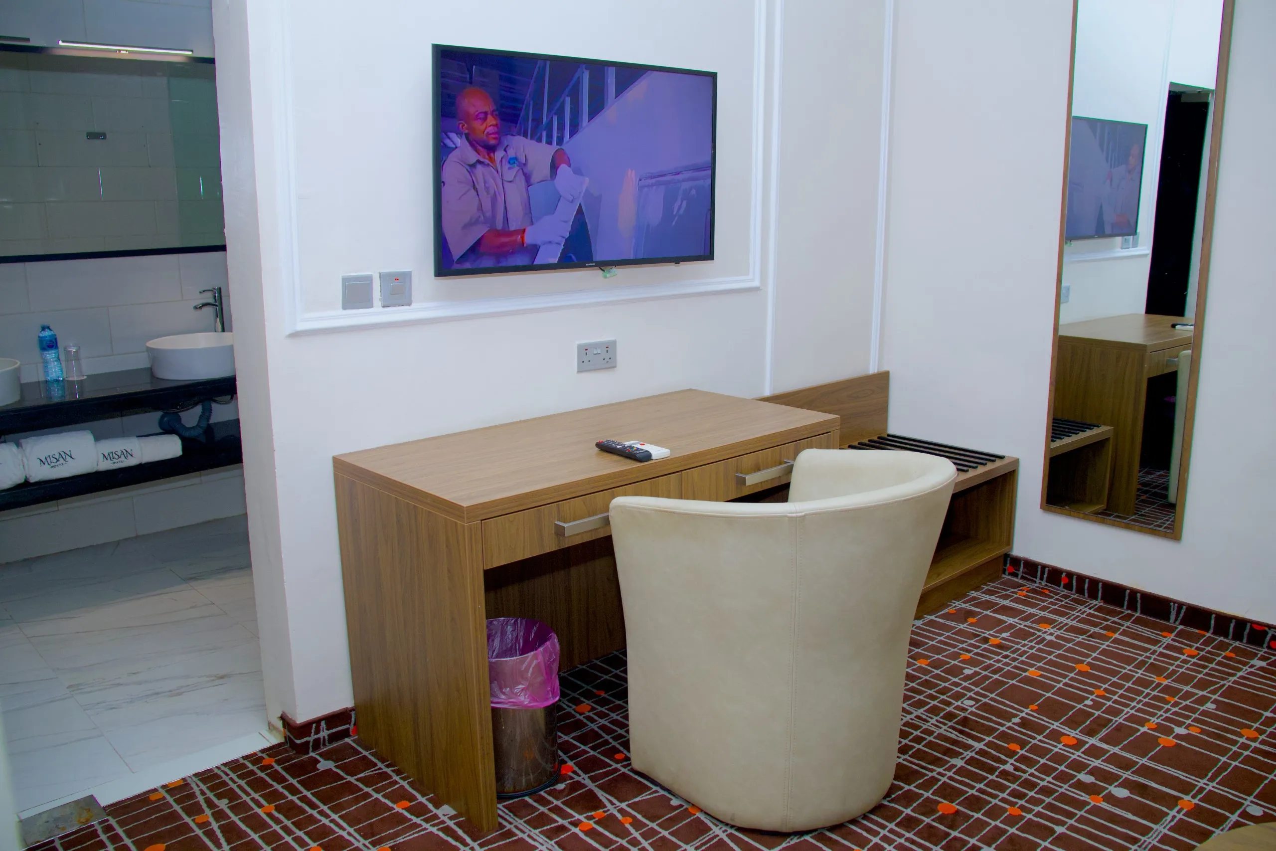 Luxury / Superior Suite room