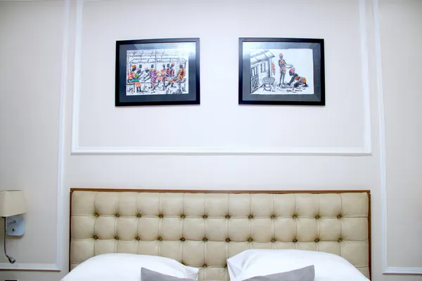 Suite2 room