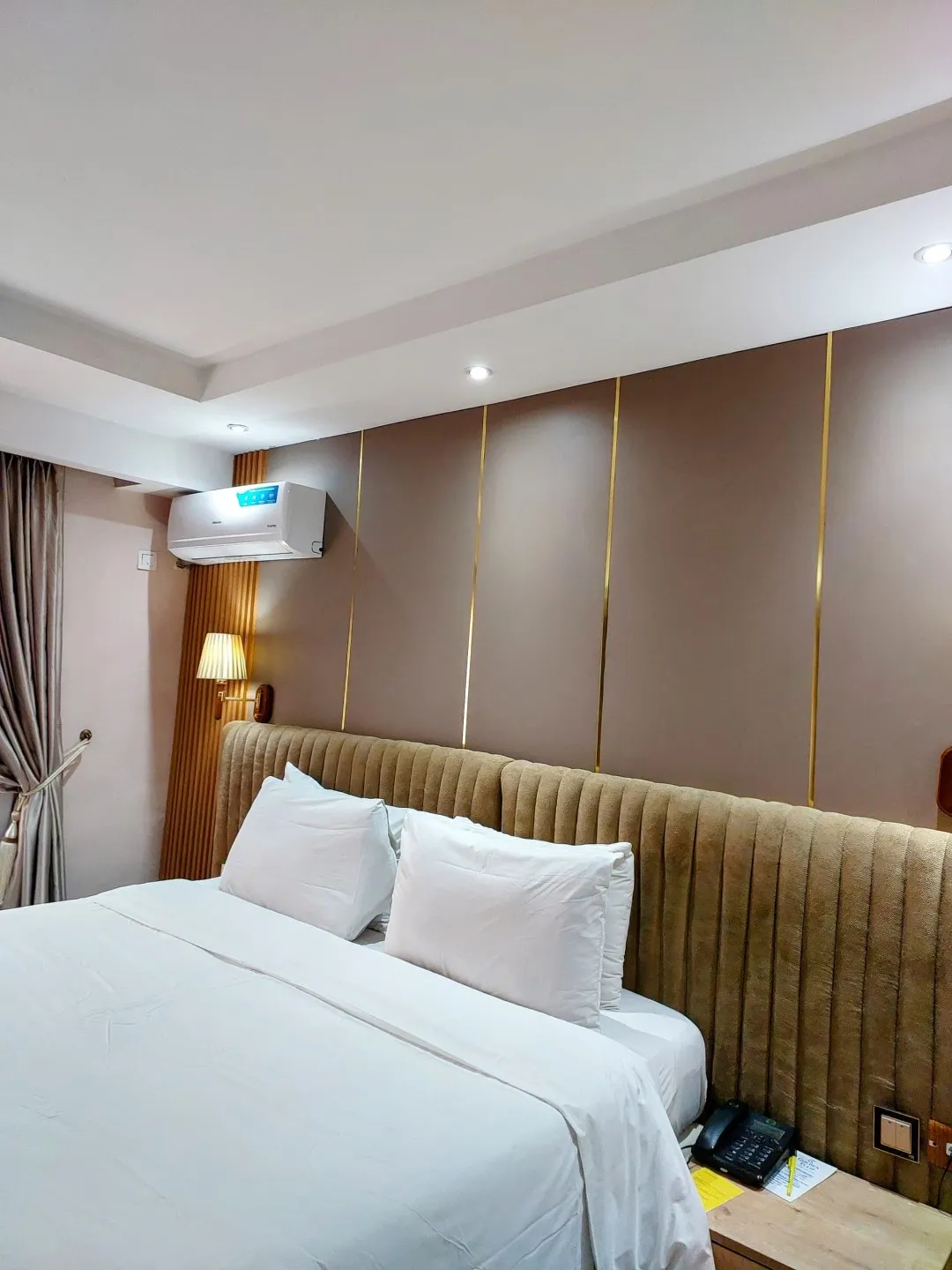 Deluxe Room room