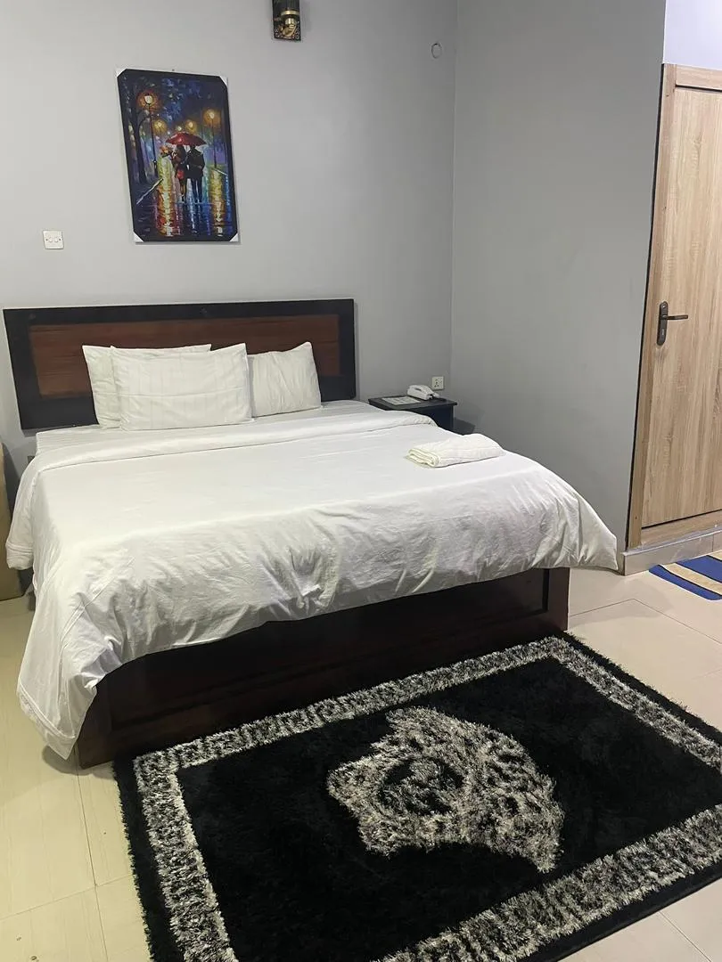 AW 169 room