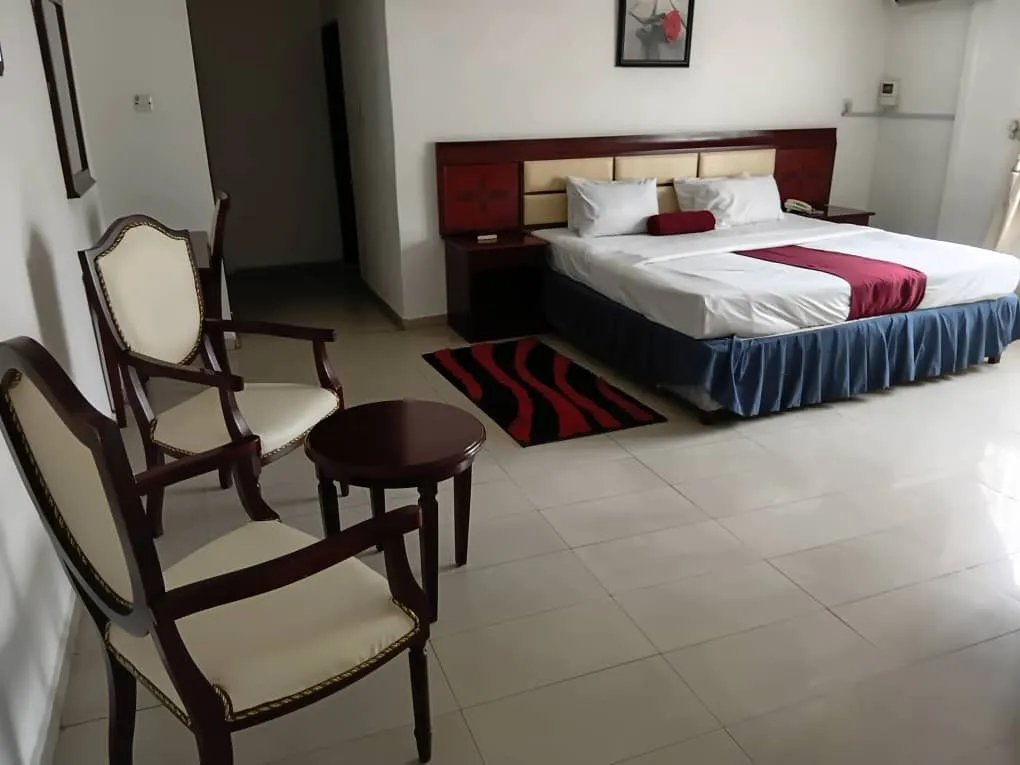 Suite  room