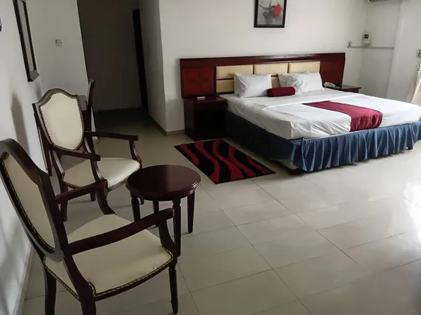 Suite room