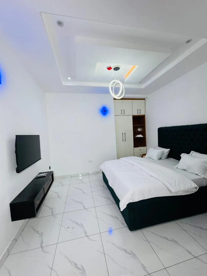 2 Bedroom Apartment Flat 2, Peter Odili