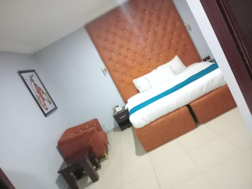 Royal Vantage Hotel and Suite Limited