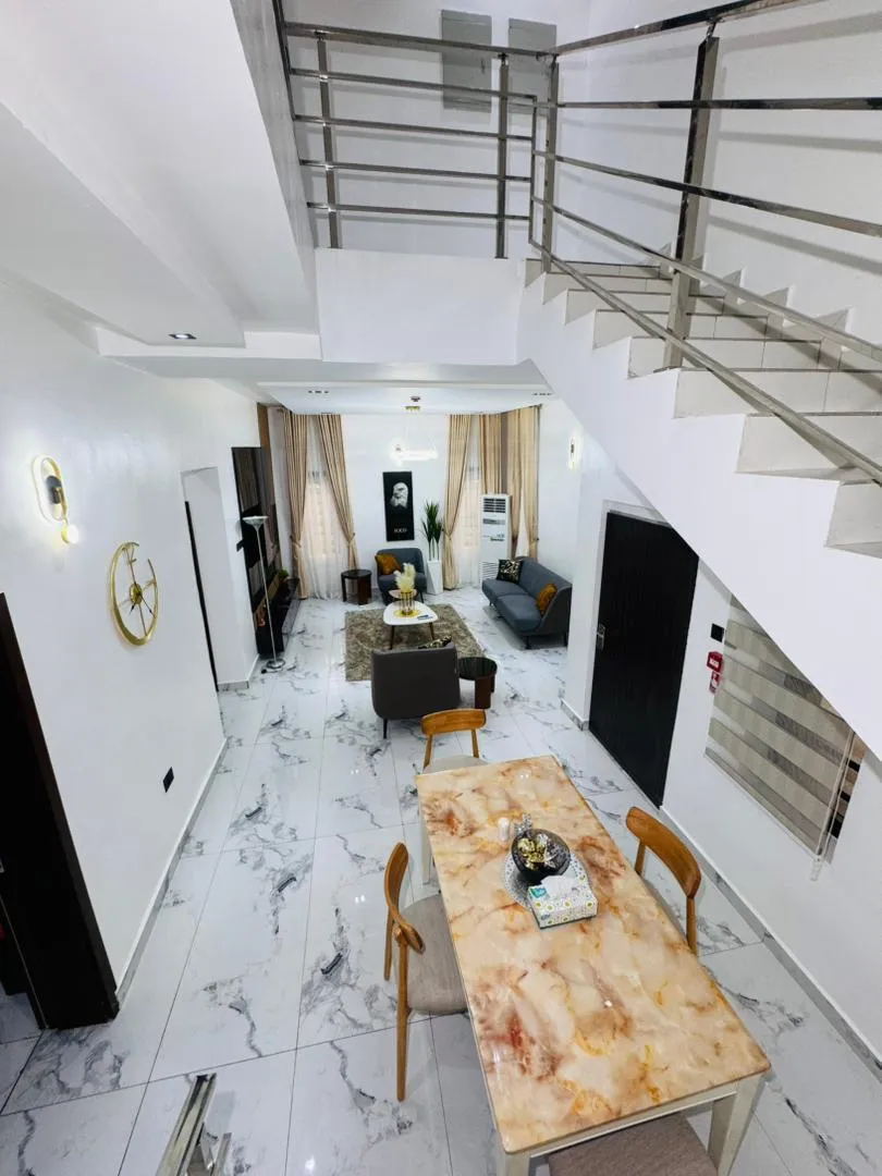 3 Bedroom Flat 1 Apartment, Peter Odili.