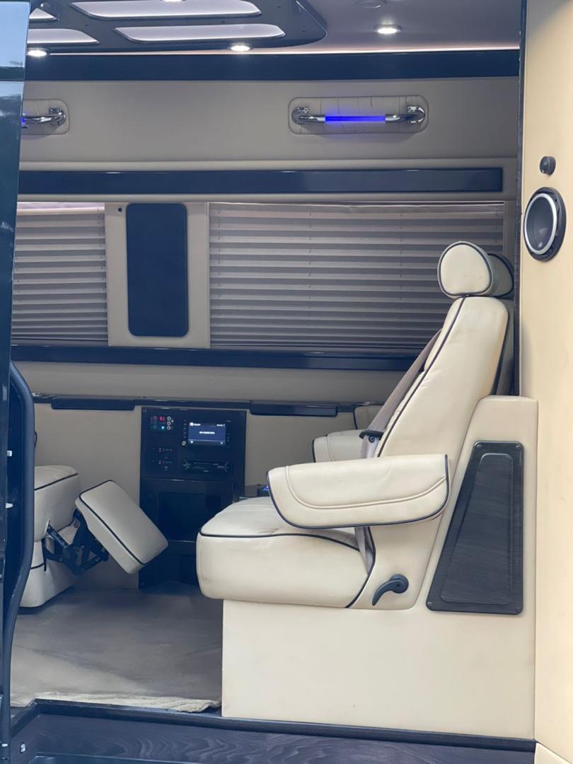Mercedes Benz Sprinter