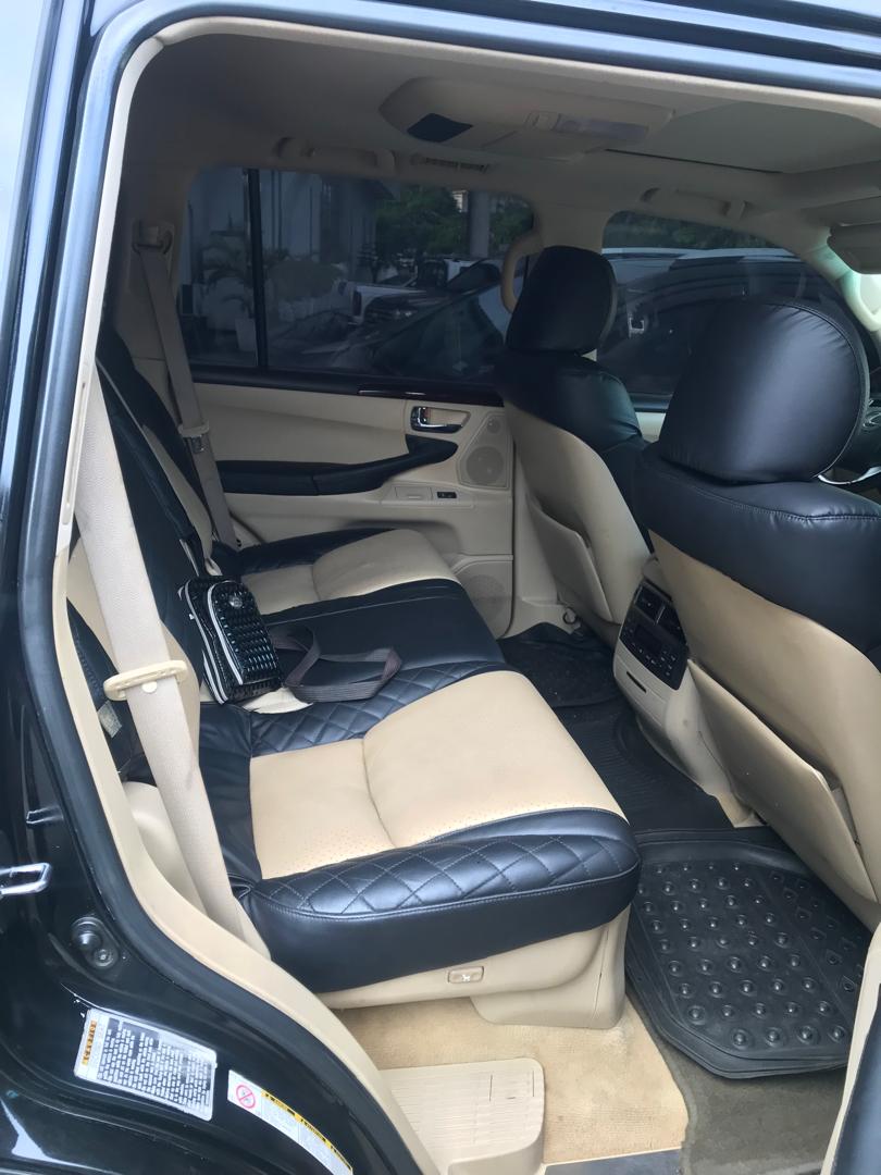 LEXUS LX570