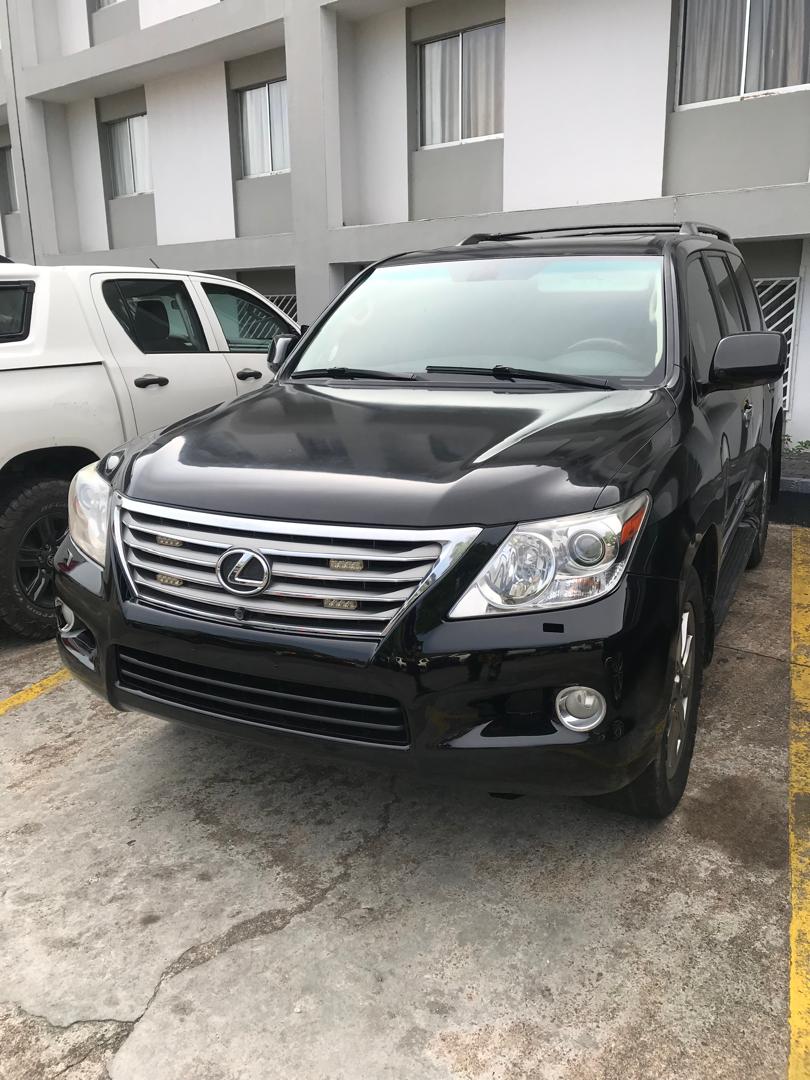 LEXUS LX570