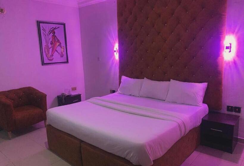 Royal Vantage Hotel and Suite Limited