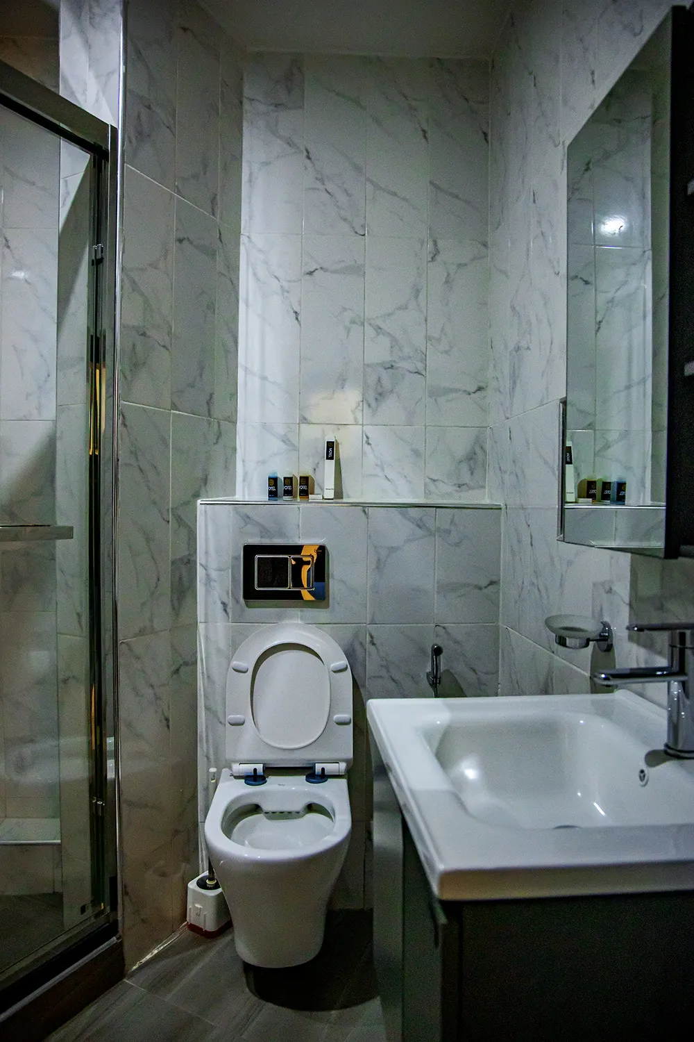 Ivotel Luxury Hotel