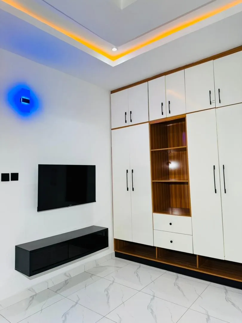 2 Bedroom Apartment Flat 2, Peter Odili