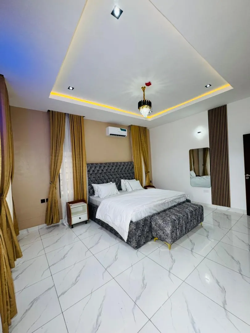 3 Bedroom Flat 3 Apartment, Peter Odili