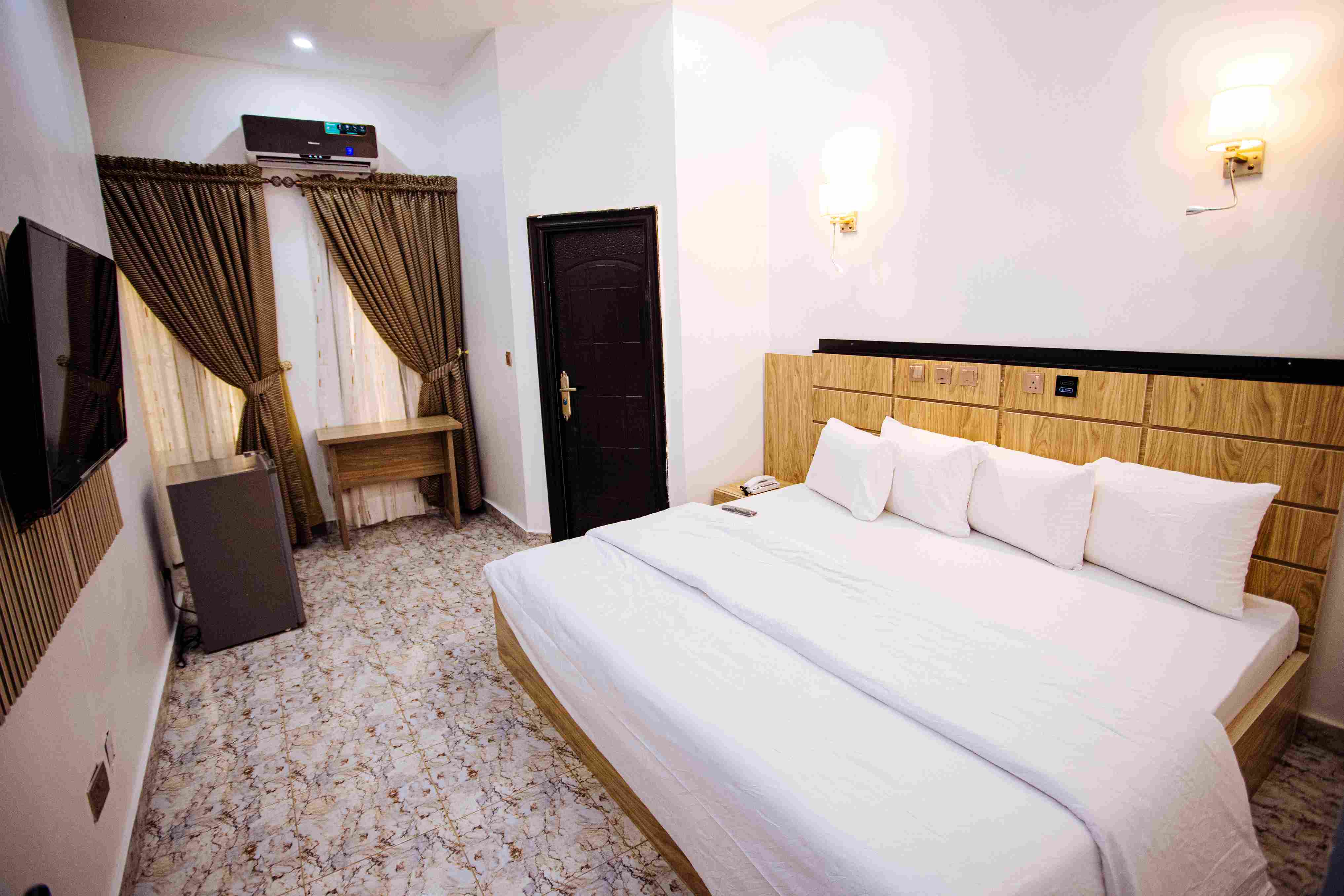 Vamble Apartments and Suites, 