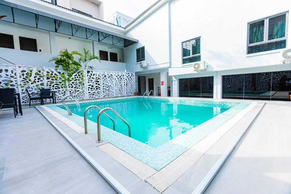 Isglo Hotels