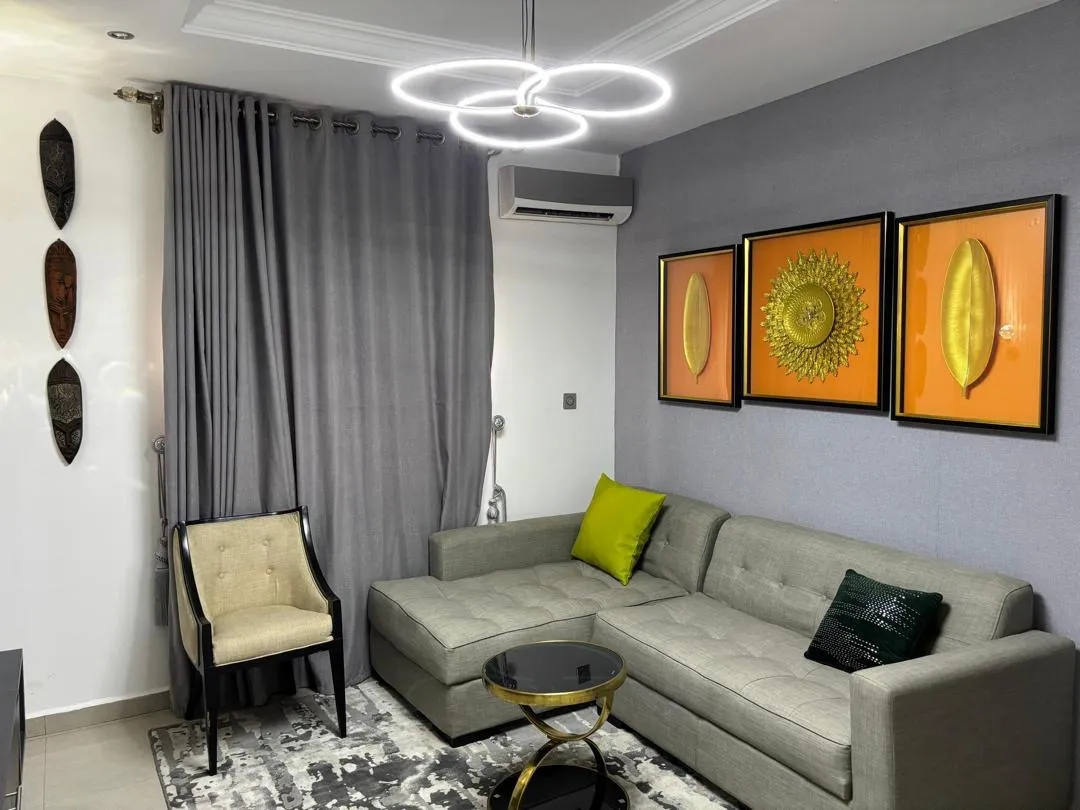 Mac Destly Hotel