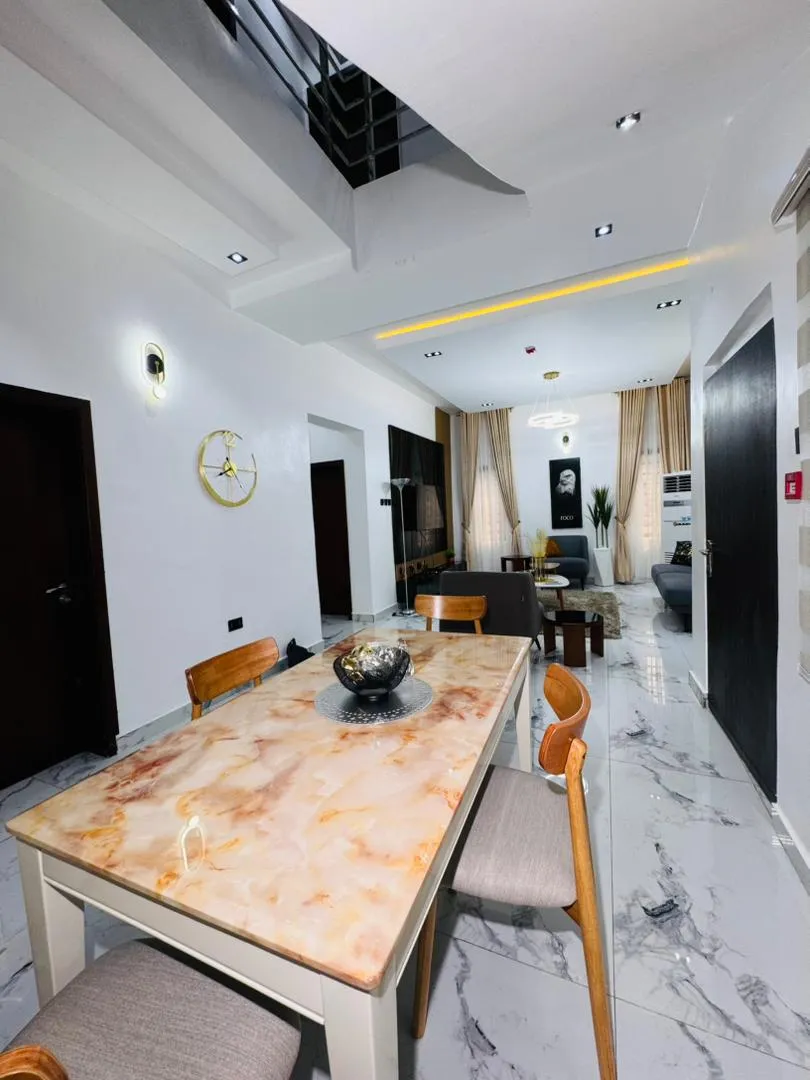 3 Bedroom Flat 1 Apartment, Peter Odili.