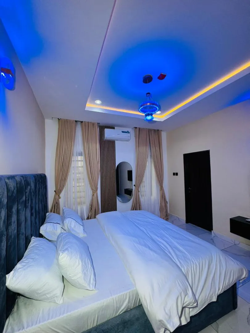 4 Bedroom Flat 5 Apartment, Peter Odili