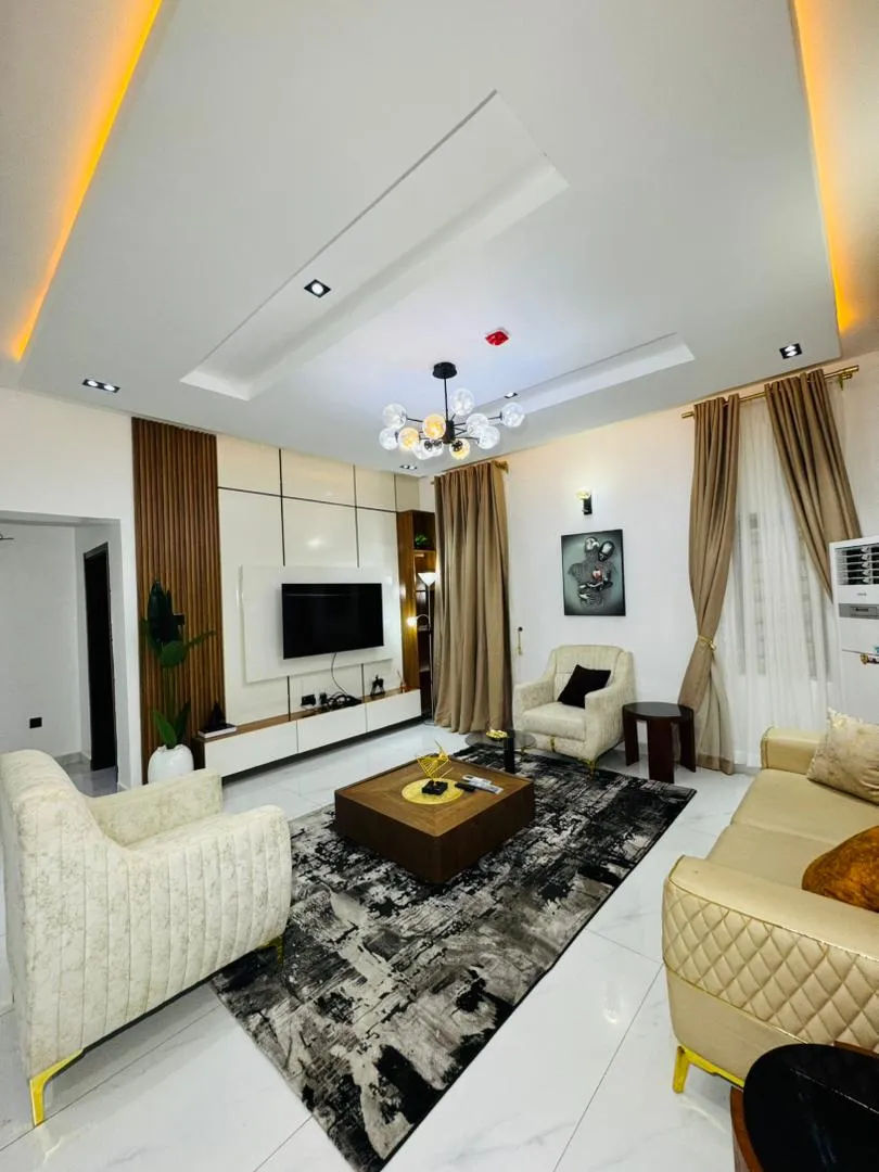 4 Bedroom Flat 4 Apartment, Peter Odili