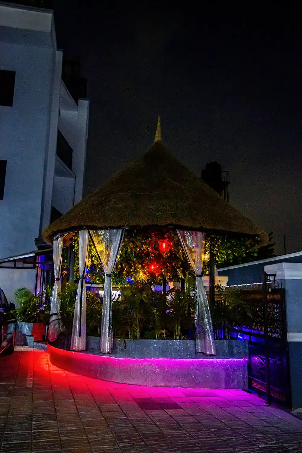 Ivotel Luxury Hotel