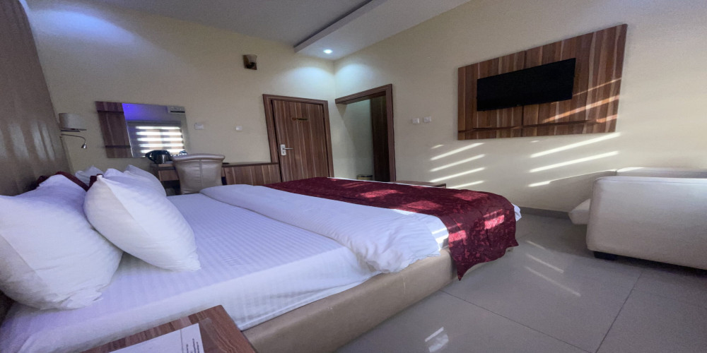 Great Ville Hotels, Surulere
