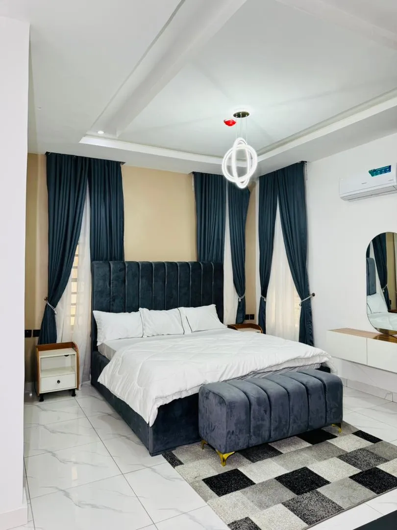 3 Bedroom Flat 3 Apartment, Peter Odili