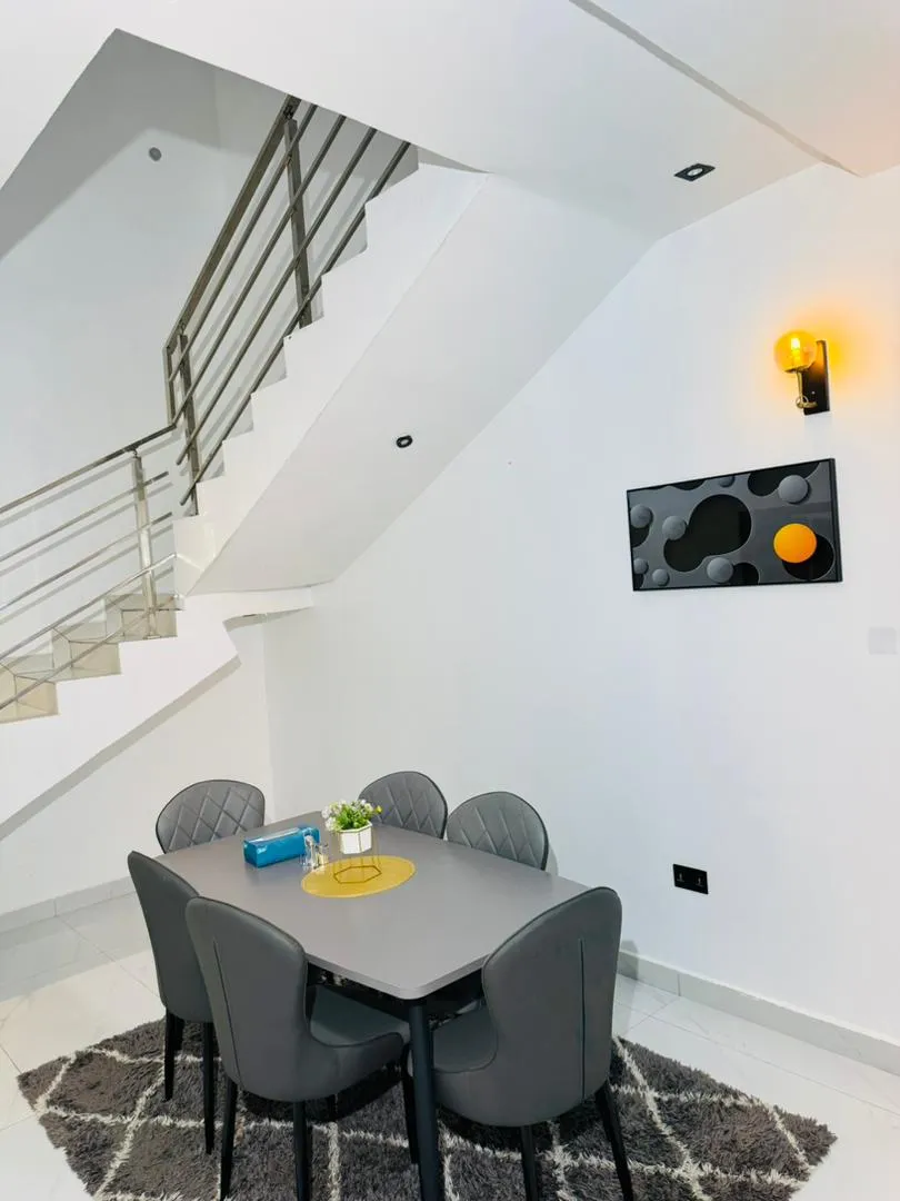 4 Bedroom Flat 4 Apartment, Peter Odili