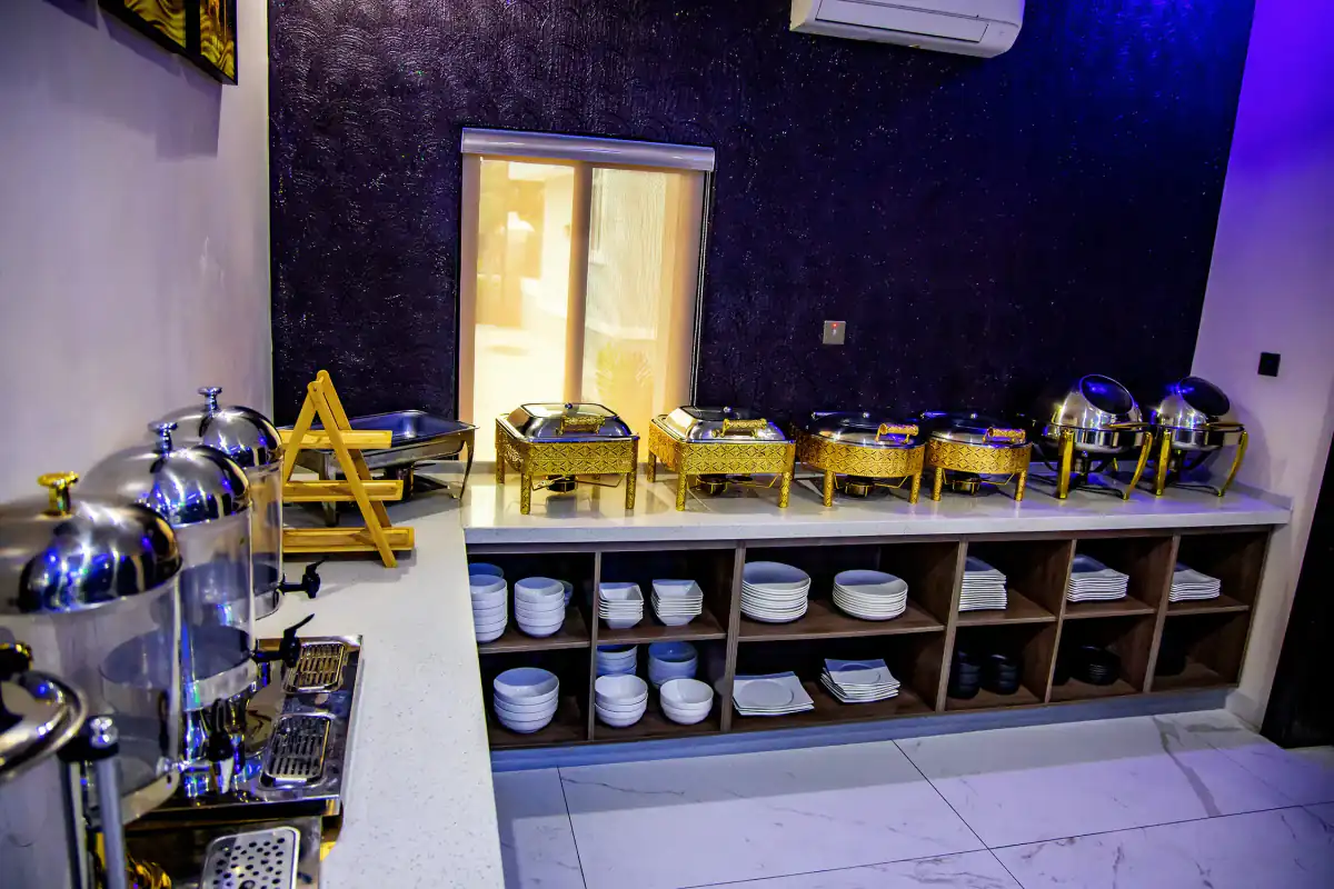Ivotel Luxury Hotel