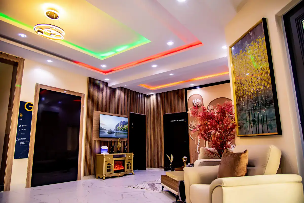 Ivotel Luxury Hotel