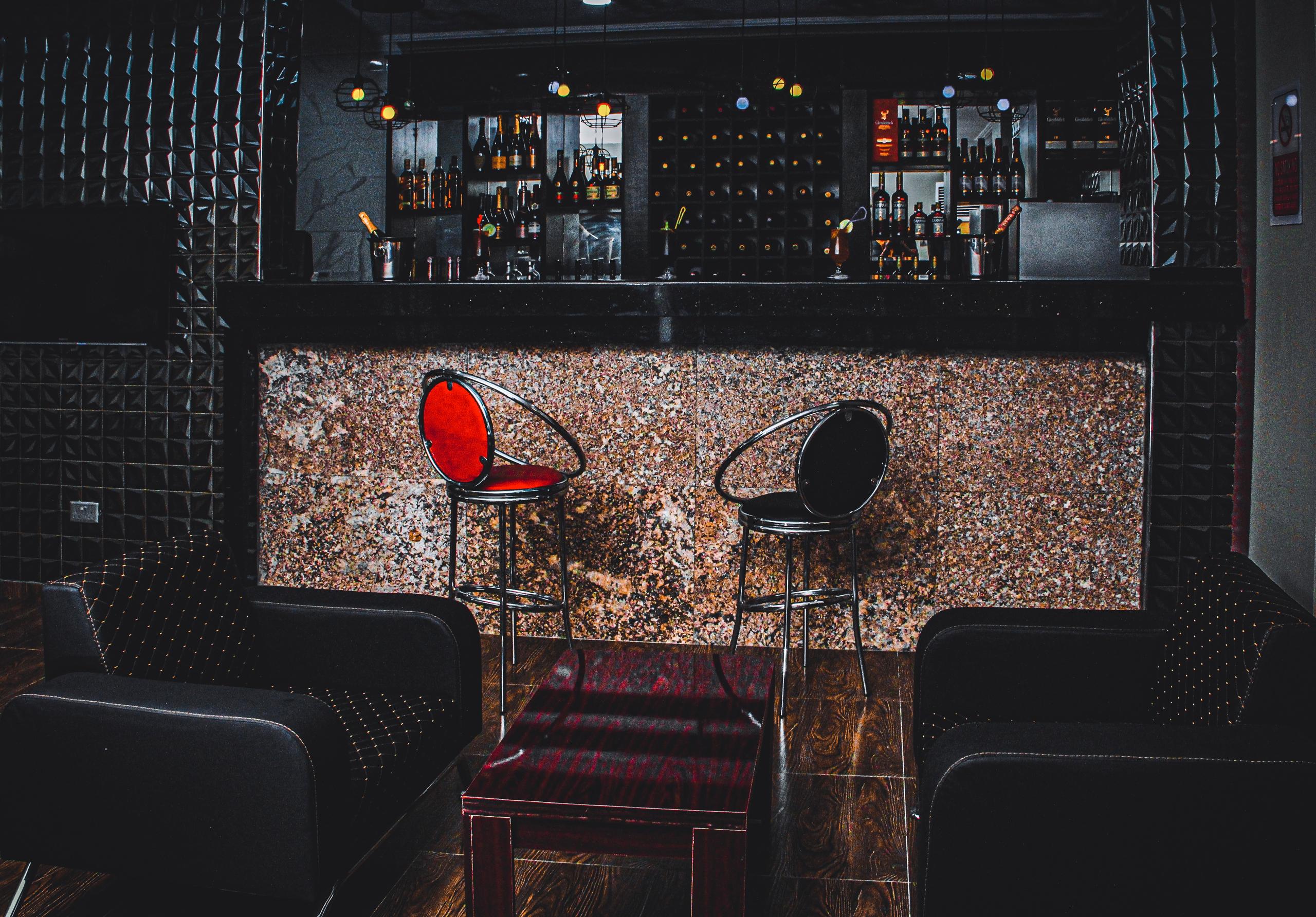 Edis Premier Hotel & Suites